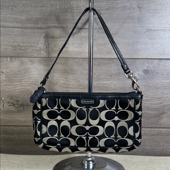 COACH BLACK GRAY SIGNATURE LARGE ASHLEY WRISTLET WALLET CLUTCH CLEAN - Picture 1 of 11